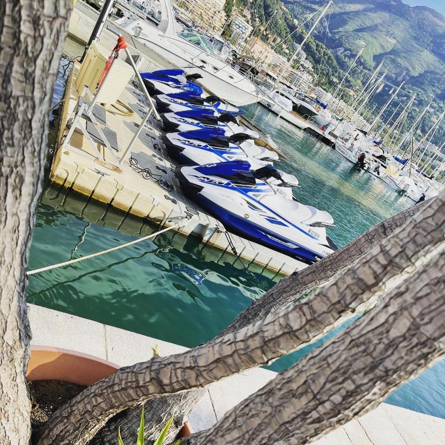 Location saisonnière Menton 50 m des plages Extérieur photo